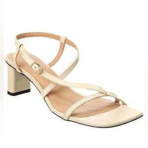 Frame Shoes Cream with black sole and gold hardware